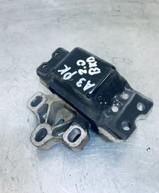 Audi A3 S3 A3 Sportback 8P Engine mount bracket 1K0199555
