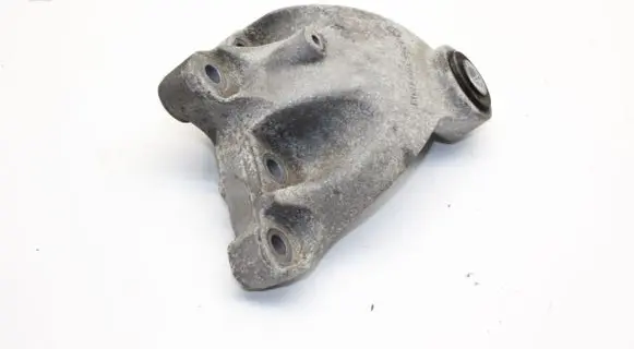 Mercedes-Benz B W246 W242 Engine mounting bracket A2462401109