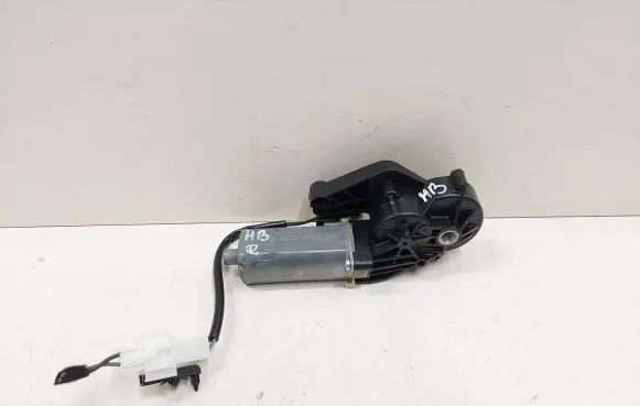Mercedes-Benz R W251 Seat adjustment motor 0390203207 820648024