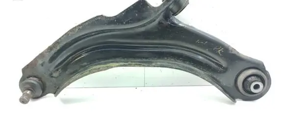 Renault Clio IV Front control arm 338JG
