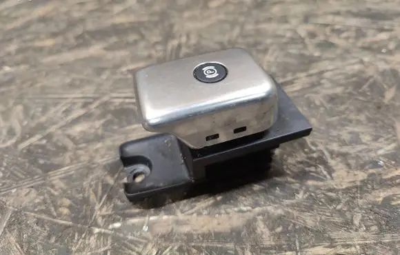 Land Rover Discovery 4 - LR4 Hand parking brake switch AH2215K850AA