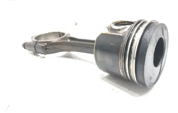Volkswagen PASSAT B6 Piston with connecting rod BMP