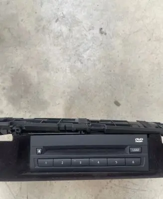 BMW 7 F01 F02 F03 F04 CD/DVD changer 9119798 01739137