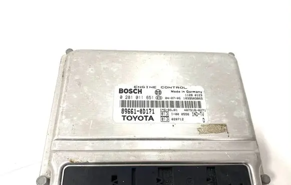 Toyota Yaris Engine control unit/module 896610D171 0281011651 11280123