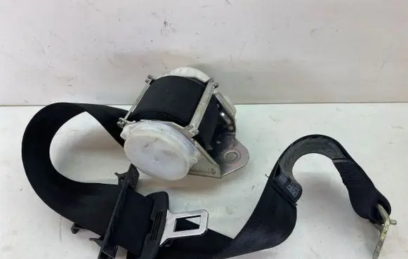 Volkswagen Eos Rear seatbelt 1Q0857805 33053607 YD40308406S