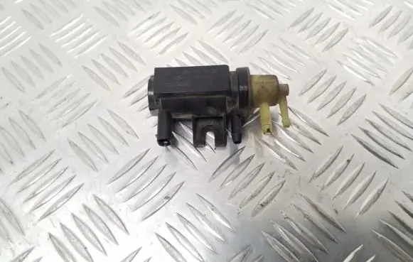 Mercedes-Benz Sprinter W906 Turbo solenoid valve A0091533128