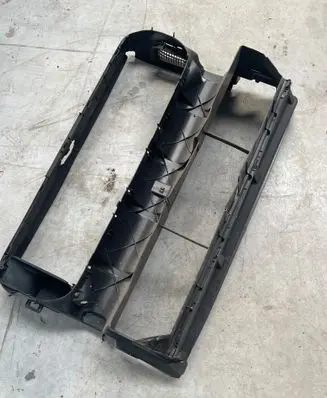 BMW 5 GT F07 Intercooler air guide/duct channel 18779815
