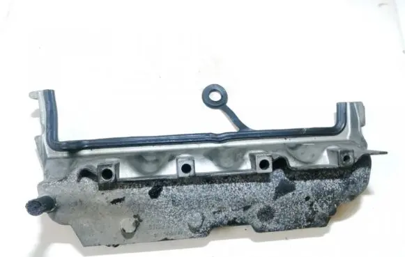 Rocker cam cover