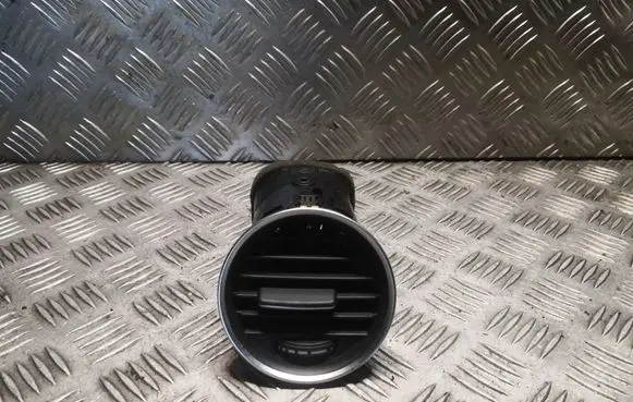 Mercedes-Benz C W204 Dashboard air vent grill cover trim 2048306254 A2048306254