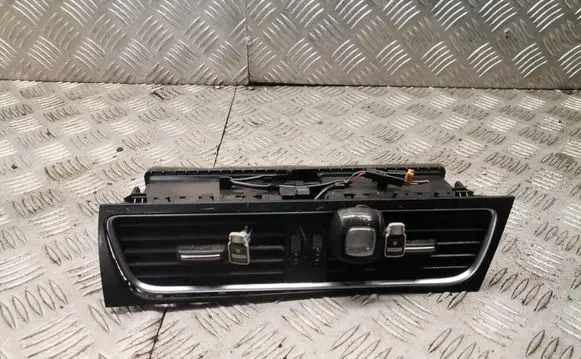Audi A4 S4 B8 8K Dash center air vent grill 8t2820951c