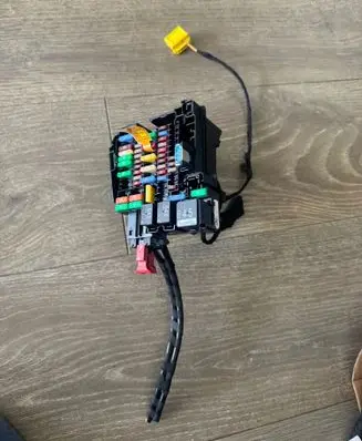 Ford Explorer EV Fuse module 5WA937615
