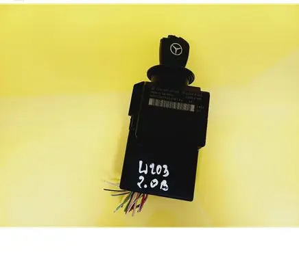 Mercedes-Benz C W203 Ignition lock 2035450508