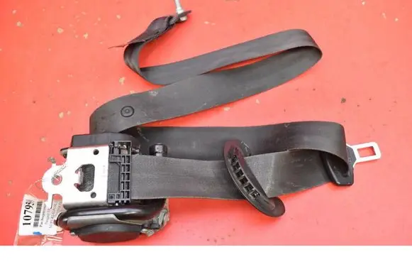 Peugeot 508 RXH Front seatbelt 