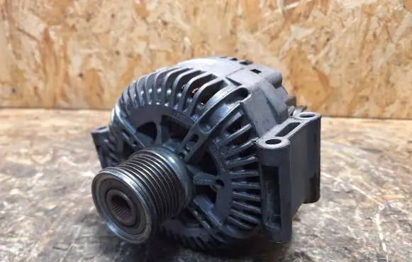 Jeep Grand Cherokee (WK) Generator/alternator 04801250AC