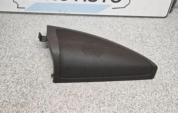 Mercedes-Benz GL X166 Front door speaker cover trim A1667200244