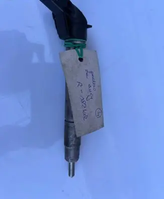 Mercedes-Benz Sprinter W906 Fuel injector 0986435356