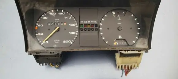 Volkswagen Jetta II Speedometer (instrument cluster) 191919033FF