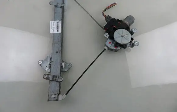 Mitsubishi Outlander Front door window regulator with motor MR573885LH