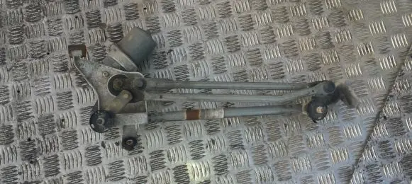 Honda Civic Front wiper linkage and motor 404563
