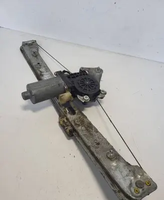 BMW 3 E46 Rear door window regulator motor 67628362066