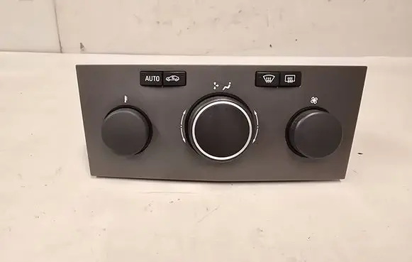 Opel Zafira B Climate control unit 13168100 901512570000 RJ3