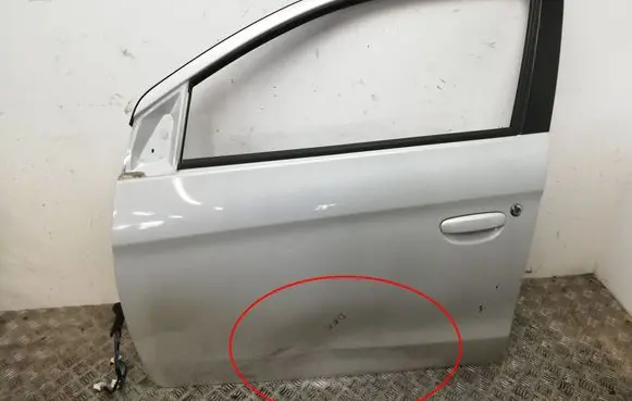 Mitsubishi Space Star Front door 