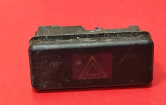 BMW 5 E39 Hazard light switch 8350947