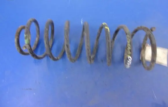 Volkswagen Golf II Rear coil spring