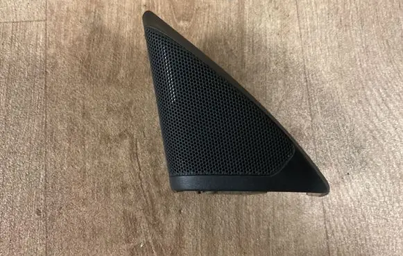 Opel Insignia A Front door high frequency speaker 13221964 360583280