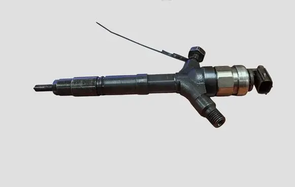 Toyota Corolla Verso AR10 Fuel injector 236700G010 11D03128