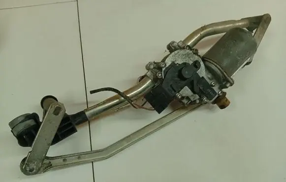 Renault Laguna III Front wiper linkage and motor 54527211