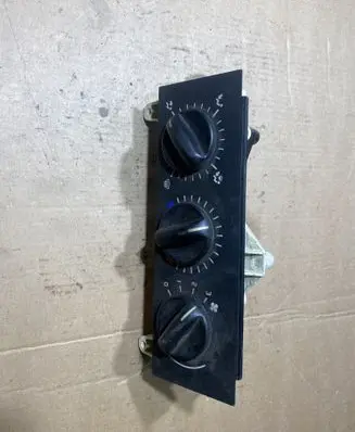 Renault Master II Climate control unit 133761F