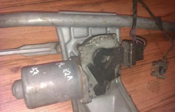 Ford Fiesta Wiper motor 404240