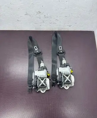 Skoda Octavia Mk3 (5E) Set of seat belts 34172626B 34172627B 5E1857701B