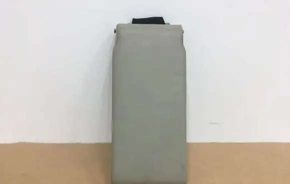 Infiniti FX Rear seat armrest 