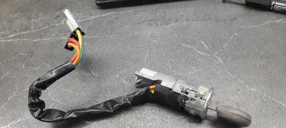 Renault Twingo I Ignition lock