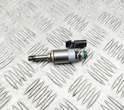 Audi A1 Fuel injector 0261500374 04E906036T