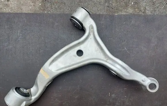 Mercedes-Benz GLE W167 Front control arm 1673300200 16702R