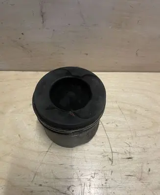 Mercedes-Benz ML W164 Piston 