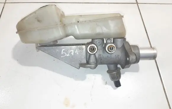 Mercedes-Benz R W251 Master brake cylinder A2514300202