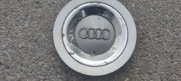 Audi A4 S4 B6 8E 8H Original wheel cap 8H0601165B