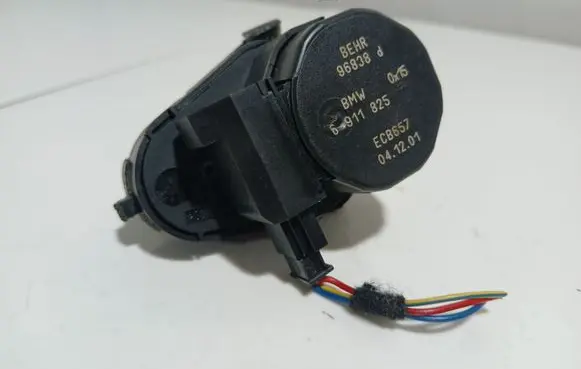 BMW 7 E65 E66 Air flap motor/actuator 6911825