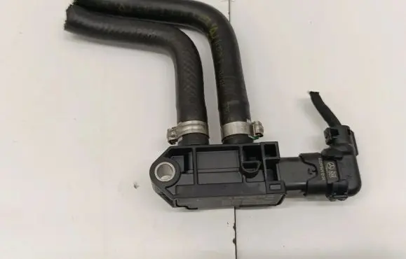 Mercedes-Benz C W206 Exhaust gas pressure sensor A0009059308