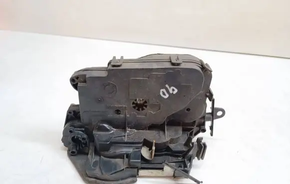 BMW 3 E90 E91 Rear door lock 7060296