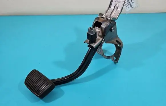 Hyundai Tucson TL Pedal assembly 32800-D3100 IMPRK1484147