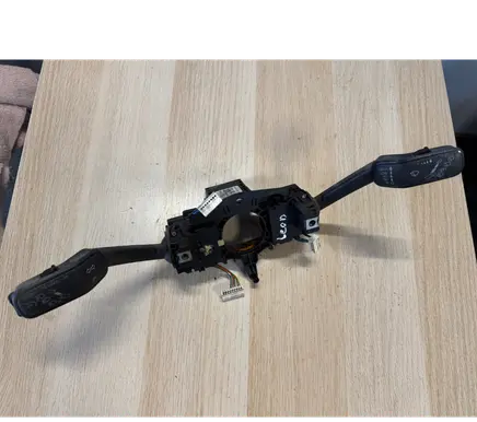Multifunctional control switch/knob
