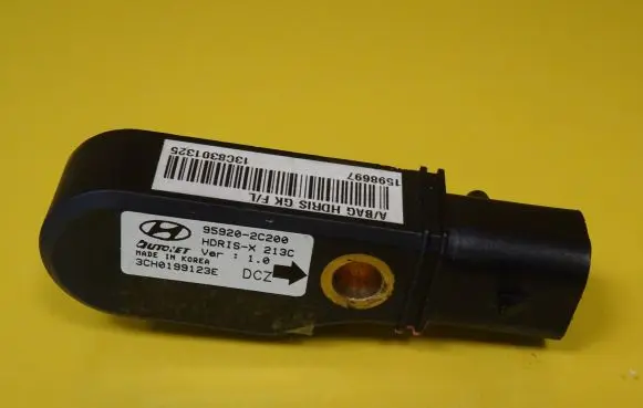 Hyundai Coupe ABS control unit/module 95920-2C200