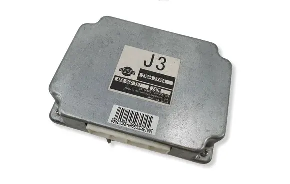 Nissan Navara D40 Transfer box differential control unit 330843X42A
