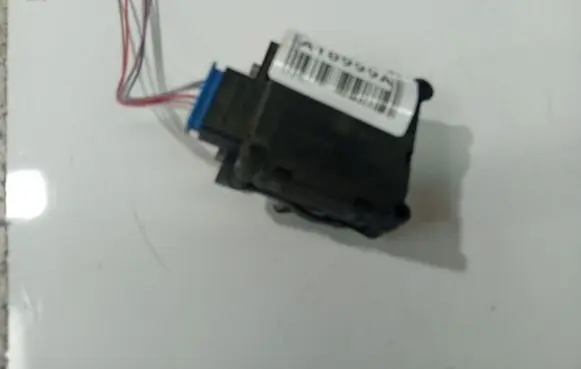 Audi A8 S8 D3 4E Air flap motor/actuator 0132801319