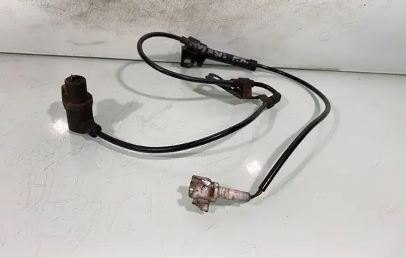 Toyota Avensis T250 ABS brake wheel speed sensor 8954302040